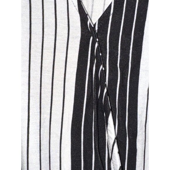 Black & White Striped Robert Louis Womens Top With V-Neck & Cutout Sleeves M - Picture 5 of 8